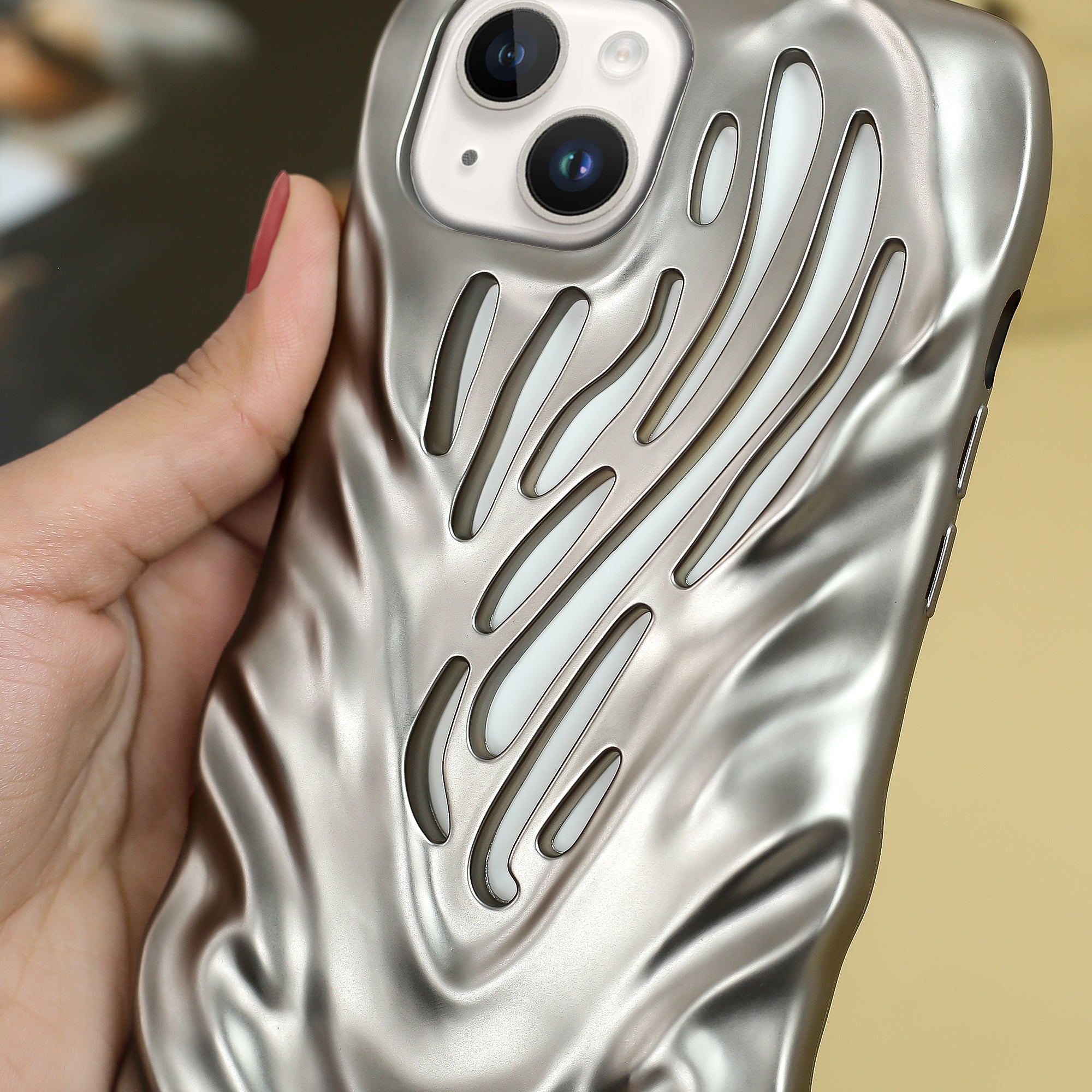 iPhone 15 Series Ripple Effect Elegance Design Case