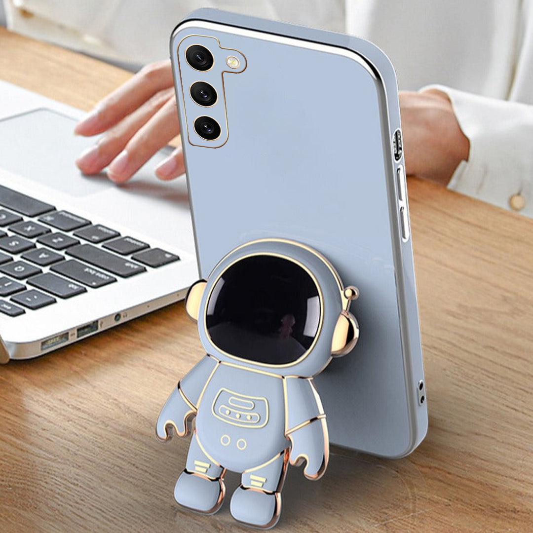 Galaxy S21 Plus Luxurious Astronaut Bracket Case